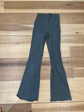 High-Waist Women’s Flared Leg Yoga Pants - Olive Green